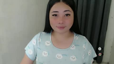 Snapshot of miya_licious chatting on 03/10/25, 03:52 cassie marie online show from 03/10/25, 03:52