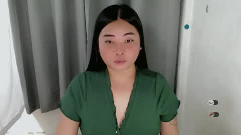 Snapshot of miya_licious chatting on 09/13/25, 02:06 cassie marie online show from 09/13/25, 02:06