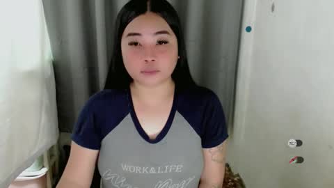 Snapshot of miya_licious chatting on 11/24/25, 04:56 cassie marie online show from 11/24/25, 04:56