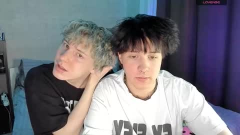 Snapshot of miya_meow_miku chatting on 12/19/25, 05:31 MeowMiku online show from 12/19/25, 05:31