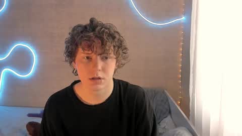 Snapshot of miya_meow_miku chatting on 02/11/26, 12:32 MeowMiku online show from 02/11/26, 12:32