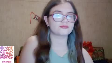 Milana online show from 11/25/25, 03:17