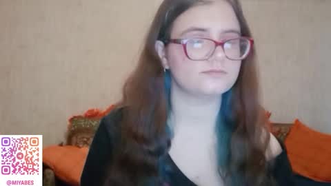 Snapshot of miyabe chatting on 12/20/25, 07:15 Milana online show from 12/20/25, 07:15