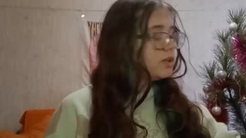 Snapshot of miyabe chatting on 01/19/26, 11:36 Milana online show from 01/19/26, 11:36