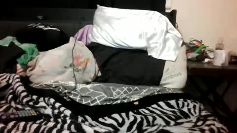 Snapshot of miztrezk chatting on 09/09/25, 11:59 miztrezk online show from 09/09/25, 11:59