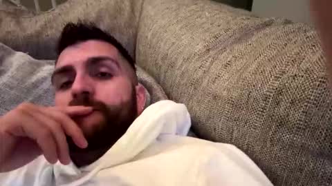 Snapshot of mj11021989 chatting on 11/05/25, 10:10 mj11021989 online show from 11/05/25, 10:10