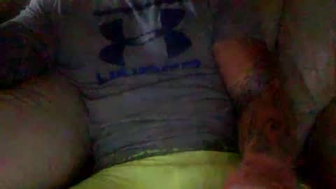 Snapshot of mjg175 chatting on 10/08/25, 04:48 SexyRed online show from 10/08/25, 04:48