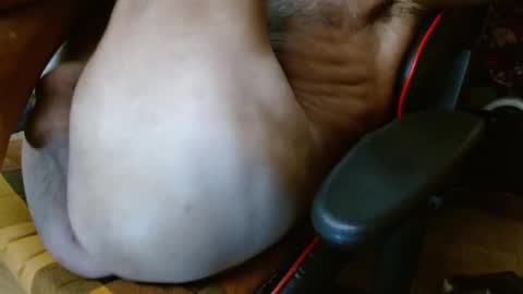 Snapshot of mjmadurengue chatting on 12/20/24, 04:09 Mario jose online show from 12/20/24, 04:09