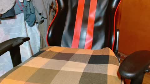 Snapshot of mjmadurengue chatting on 01/09/25, 05:34 Mario jose online show from 01/09/25, 05:34