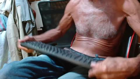 Snapshot of mjmadurengue chatting on 01/23/25, 04:52 Mario jose online show from 01/23/25, 04:52