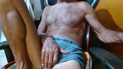 Snapshot of mjmadurengue chatting on 01/24/25, 04:27 Mario jose online show from 01/24/25, 04:27