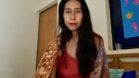 Snapshot of mli739709 chatting on 09/16/25, 04:13 MoonLipson online show from 09/16/25, 04:13