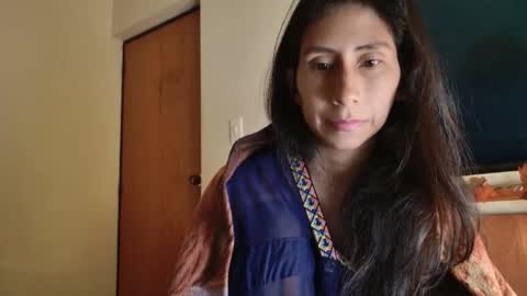 Snapshot of mli739709 chatting on 10/17/25, 04:37 MoonLipson online show from 10/17/25, 04:37