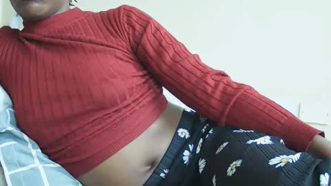 Snapshot of mlle_kali chatting on 10/07/25, 07:05 Mlle Kali online show from 10/07/25, 07:05