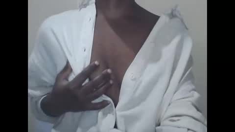 Snapshot of mlle_kali chatting on 10/12/25, 05:34 Mlle Kali online show from 10/12/25, 05:34