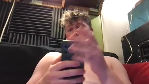 Snapshot of mmm_yeah13 chatting on 11/22/25, 02:43 Brandon online show from 11/22/25, 02:43