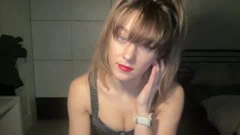 Snapshot of mmminnie chatting on 01/29/25, 05:56 mmminnie online show from 01/29/25, 05:56