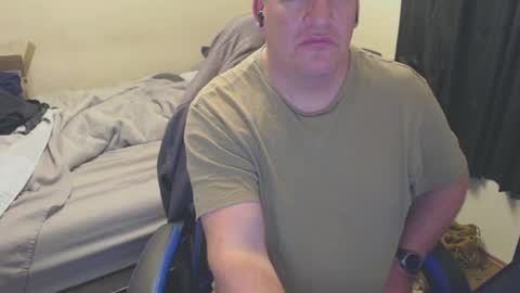 Snapshot of mmmthatsfunnn chatting on 01/04/25, 07:24 mmmthatsfunnn online show from 01/04/25, 07:24