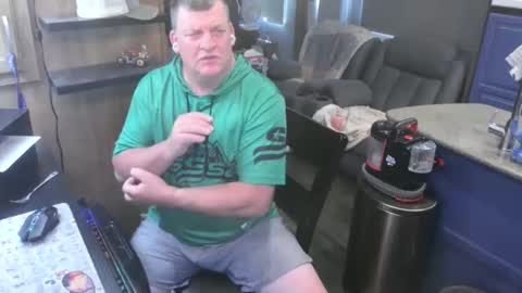 mmmthatsfunnn online show from 06/10/26, 08:30