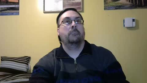 Snapshot of mmr45 chatting on 01/05/25, 12:31 mmr45 online show from 01/05/25, 12:31