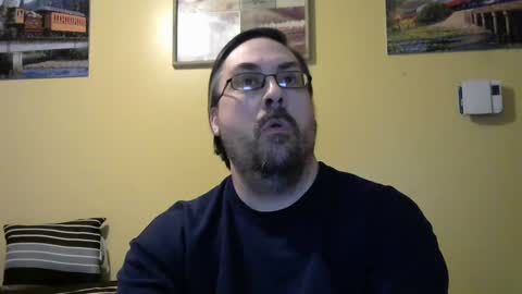 Snapshot of mmr45 chatting on 01/08/25, 04:44 mmr45 online show from 01/08/25, 04:44