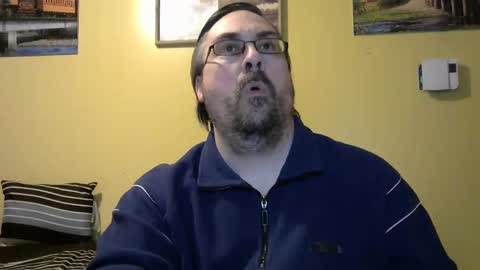 Snapshot of mmr45 chatting on 01/11/25, 12:55 mmr45 online show from 01/11/25, 12:55