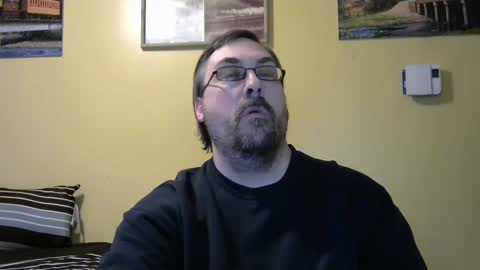 Snapshot of mmr45 chatting on 01/12/25, 12:28 mmr45 online show from 01/12/25, 12:28