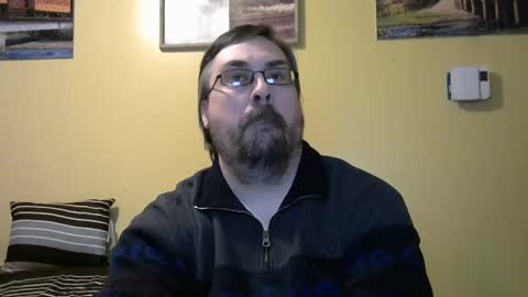 Snapshot of mmr45 chatting on 01/14/25, 05:19 mmr45 online show from 01/14/25, 05:19