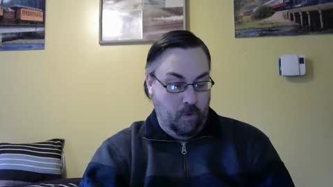 Snapshot of mmr45 chatting on 01/14/25, 06:38 mmr45 online show from 01/14/25, 06:38