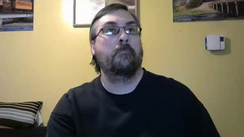 Snapshot of mmr45 chatting on 01/26/25, 12:48 mmr45 online show from 01/26/25, 12:48