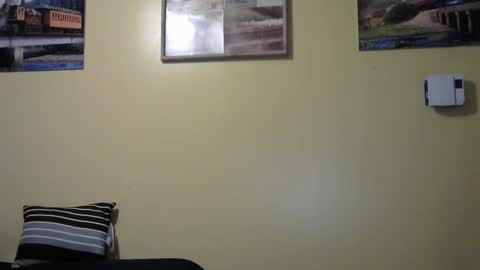 Snapshot of mmr45 chatting on 02/01/25, 06:21 mmr45 online show from 02/01/25, 06:21