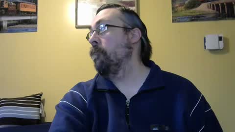 Snapshot of mmr45 chatting on 02/02/25, 05:37 mmr45 online show from 02/02/25, 05:37