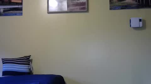 Snapshot of mmr45 chatting on 02/08/25, 11:55 mmr45 online show from 02/08/25, 11:55