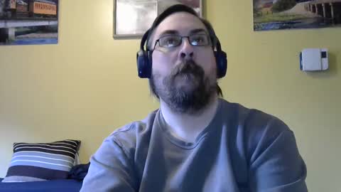 Snapshot of mmr45 chatting on 02/09/25, 08:34 mmr45 online show from 02/09/25, 08:34