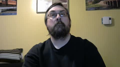 Snapshot of mmr45 chatting on 02/13/25, 05:05 mmr45 online show from 02/13/25, 05:05