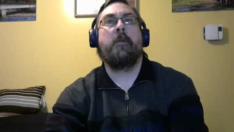 Snapshot of mmr45 chatting on 02/16/25, 05:04 mmr45 online show from 02/16/25, 05:04