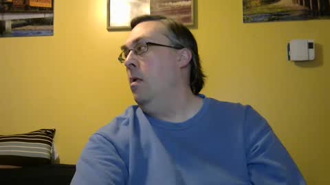 Snapshot of mmr45 chatting on 02/19/25, 05:16 mmr45 online show from 02/19/25, 05:16