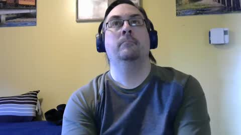 Snapshot of mmr45 chatting on 02/28/25, 09:33 mmr45 online show from 02/28/25, 09:33