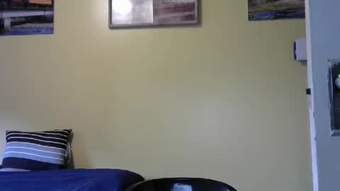 Snapshot of mmr45 chatting on 03/01/25, 11:58 mmr45 online show from 03/01/25, 11:58