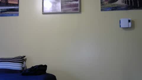 Snapshot of mmr45 chatting on 03/08/25, 09:51 mmr45 online show from 03/08/25, 09:51