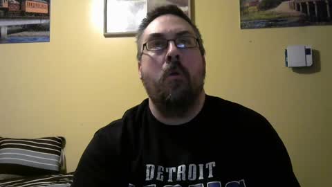 Snapshot of mmr45 chatting on 09/14/25, 04:33 mmr45 online show from 09/14/25, 04:33