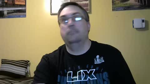 Snapshot of mmr45 chatting on 10/10/25, 05:06 mmr45 online show from 10/10/25, 05:06