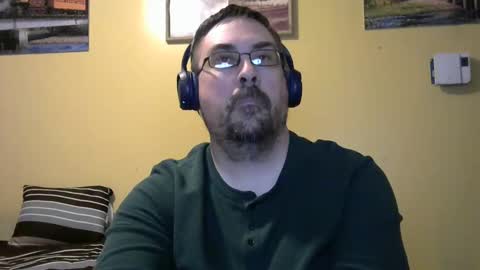 Snapshot of mmr45 chatting on 10/30/25, 04:03 mmr45 online show from 10/30/25, 04:03