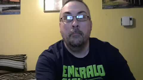 Snapshot of mmr4545 chatting on 04/20/26, 03:20 mark online show from 04/20/26, 03:20