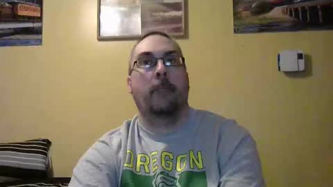 Snapshot of mmr4545 chatting on 04/22/26, 04:04 mark online show from 04/22/26, 04:04