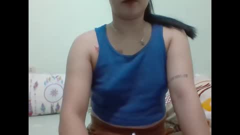 Snapshot of mmxxii_08 chatting on 11/28/25, 04:53 mmxxii_08 online show from 11/28/25, 04:53