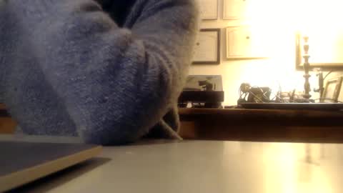 Snapshot of mmythmaker chatting on 04/01/26, 08:37 mmythmaker online show from 04/01/26, 08:37