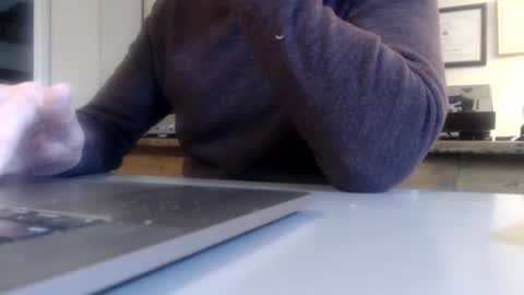 Snapshot of mmythmaker chatting on 04/01/26, 02:58 mmythmaker online show from 04/01/26, 02:58