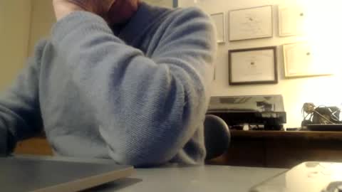 Snapshot of mmythmaker chatting on 04/04/26, 10:35 mmythmaker online show from 04/04/26, 10:35