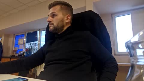 Snapshot of mnew69055770223 chatting on 10/08/25, 02:04 mnew69055770223 online show from 10/08/25, 02:04